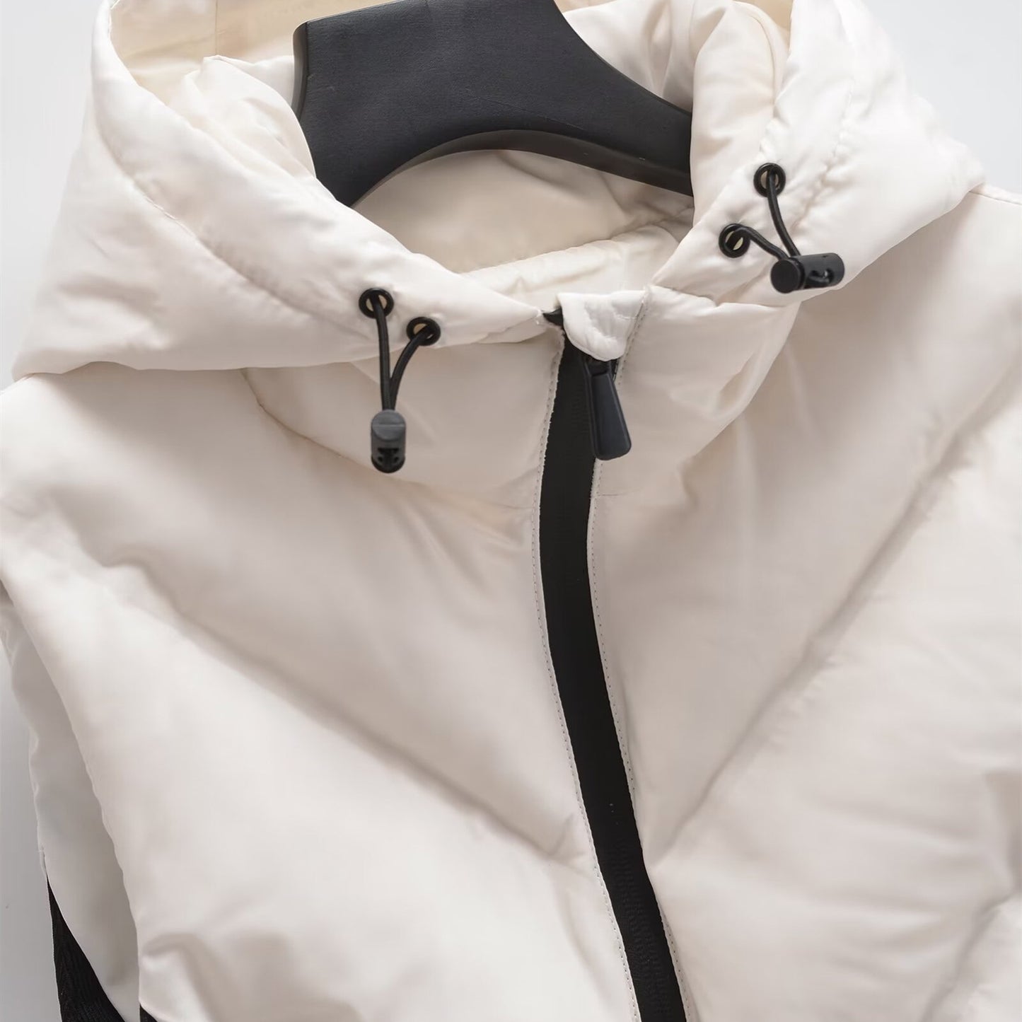 Street Laminated Hooded Vest Jacket | Tajstylo