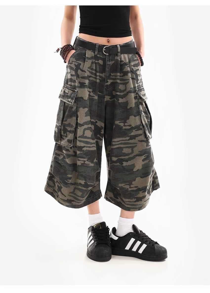 Camouflage Cargo Shorts for Women | Tajstylo