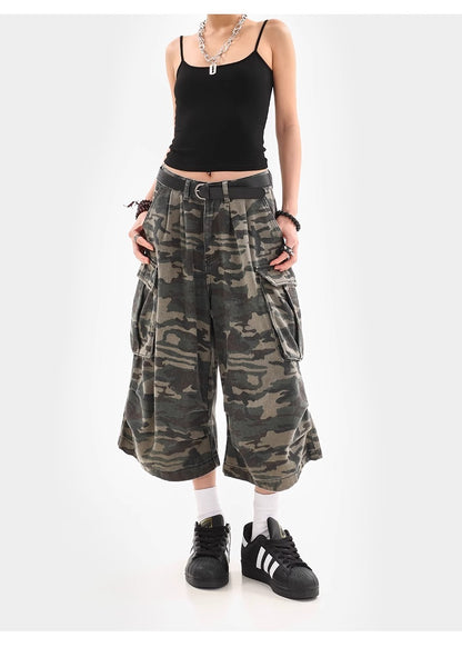 Camouflage Cargo Shorts for Women | Tajstylo