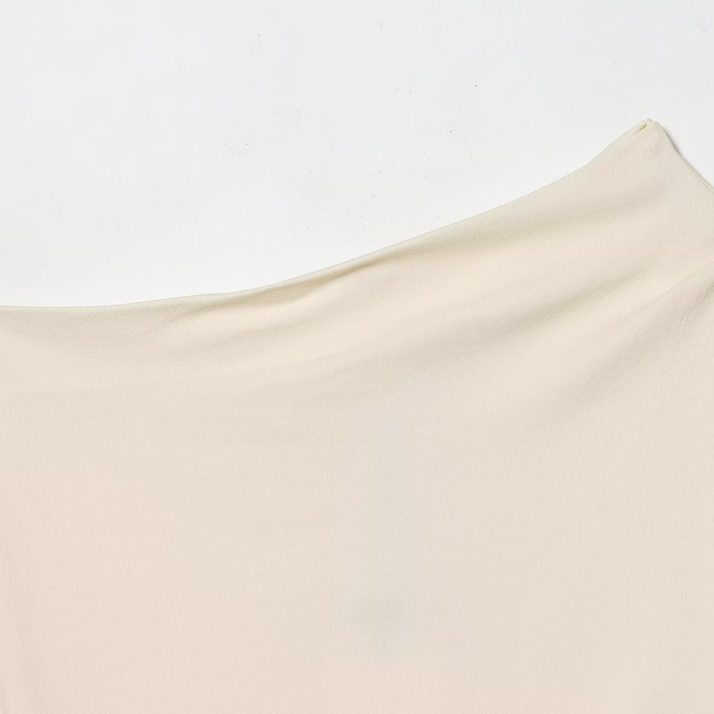 Asymmetric Pleated Shirt | Tajstylo