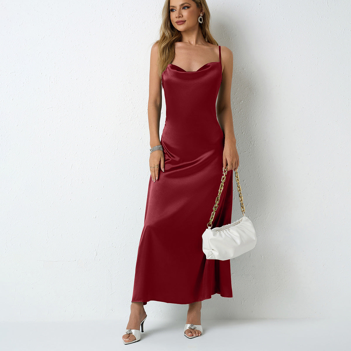Pleated Sleeveless Dress | Tajstylo