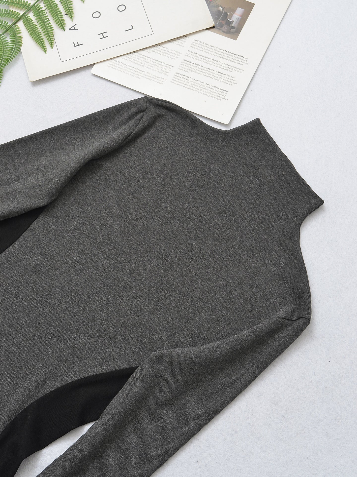 Color Block High-Neck Slim Fit Long Sleeve Top | Tajstylo