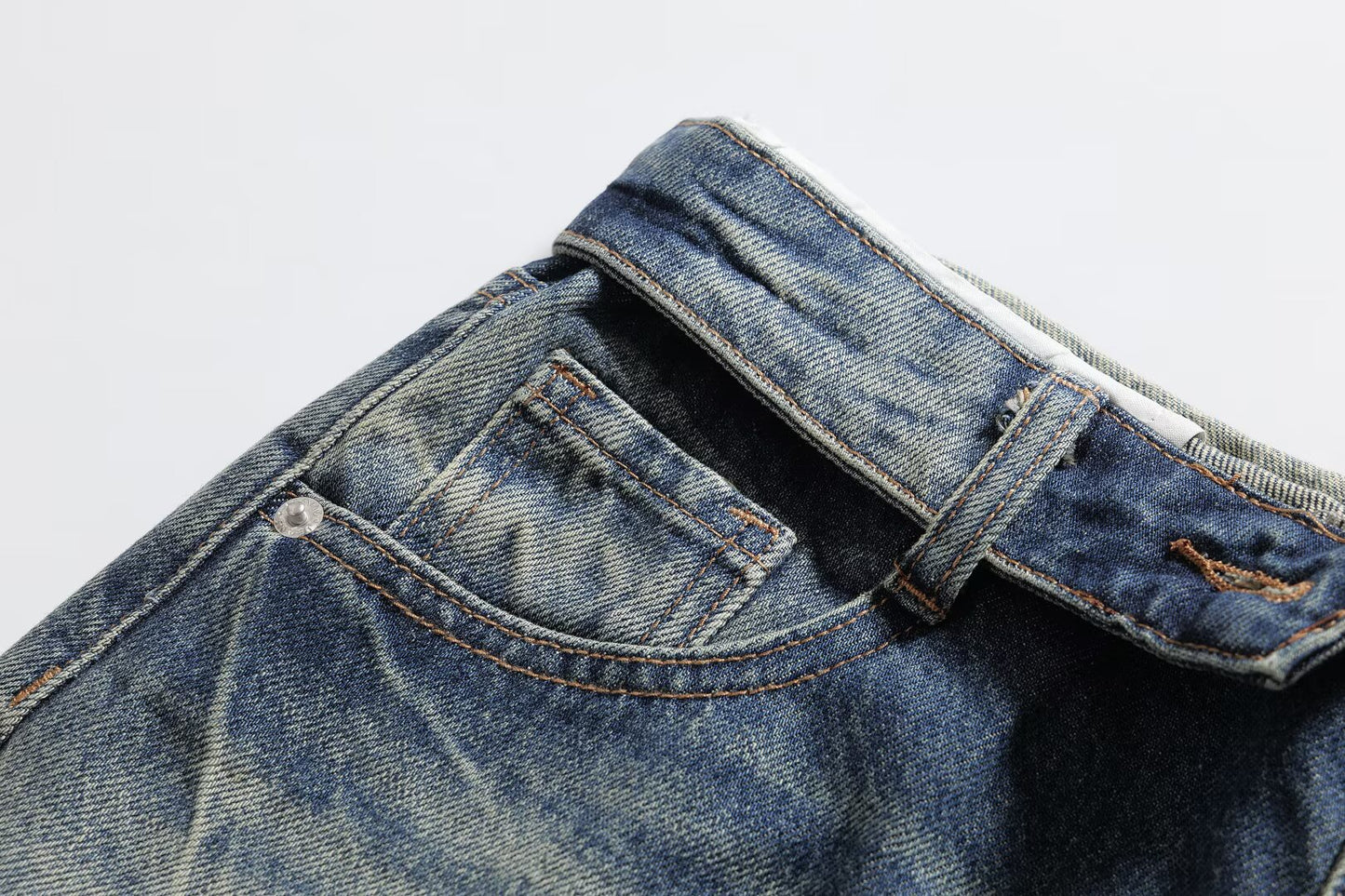High-Waisted Classic Jeans | Tajstylo