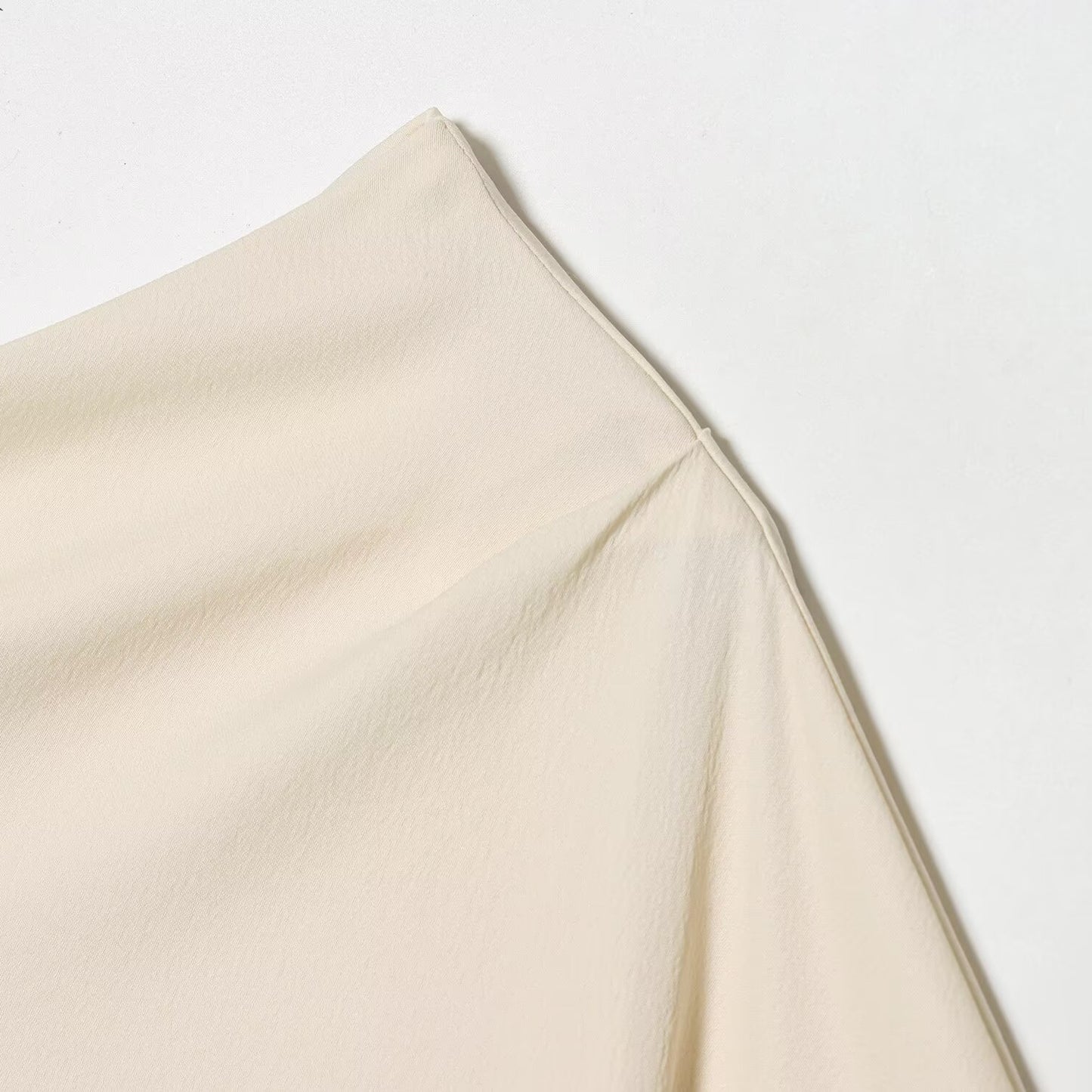 Asymmetric Pleated Shirt | Tajstylo