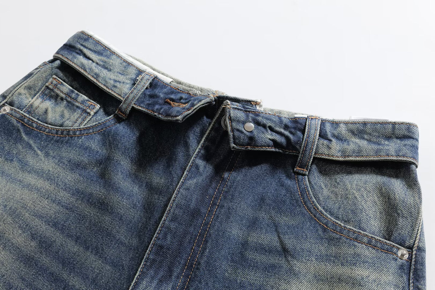 High-Waisted Classic Jeans | Tajstylo