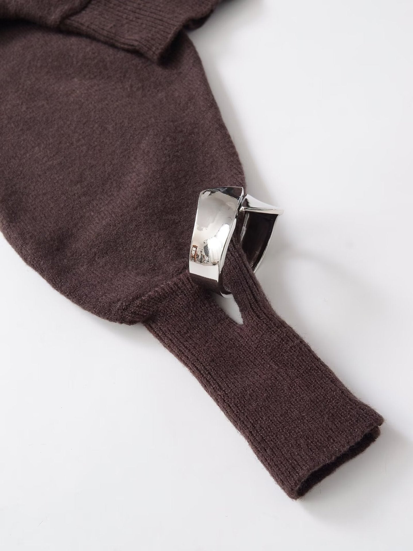 Asymmetric Bracelet Knit Sweater | Tajstylo
