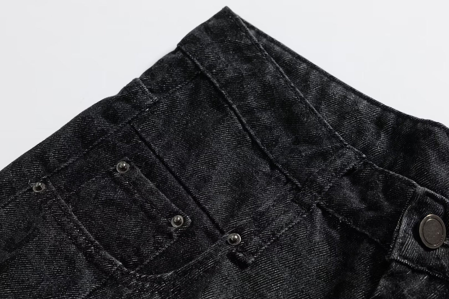 Dark Leopard Print Straight Leg Jeans | Tajstylo