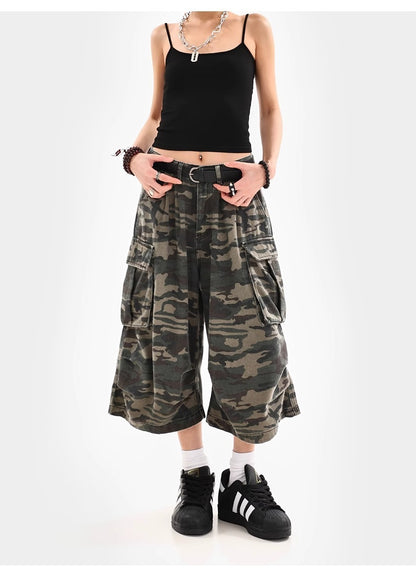 Camouflage Cargo Shorts for Women | Tajstylo