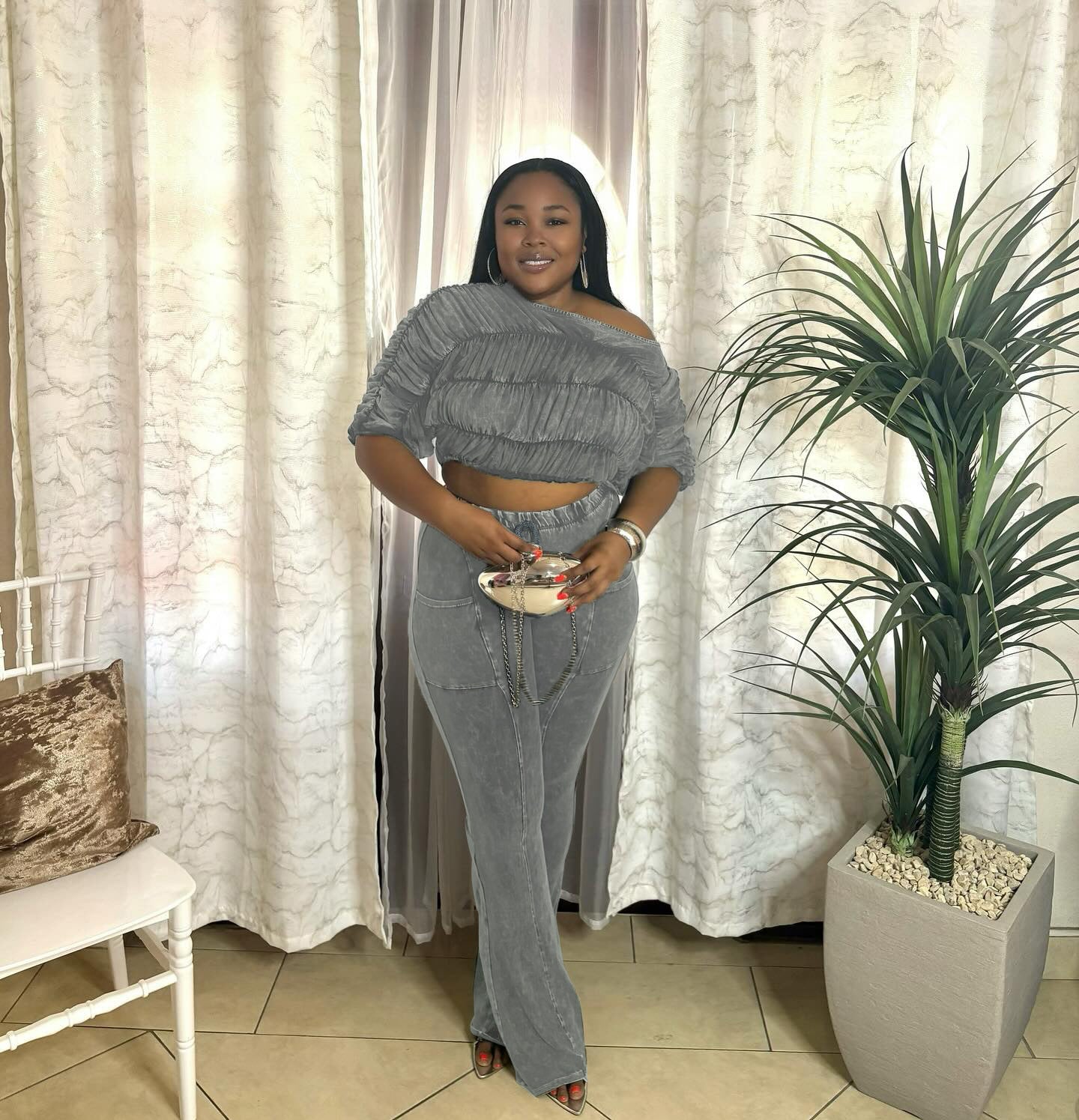 Flattering Two Piece Set with Crop Top and Flared Pants | Tajstylo