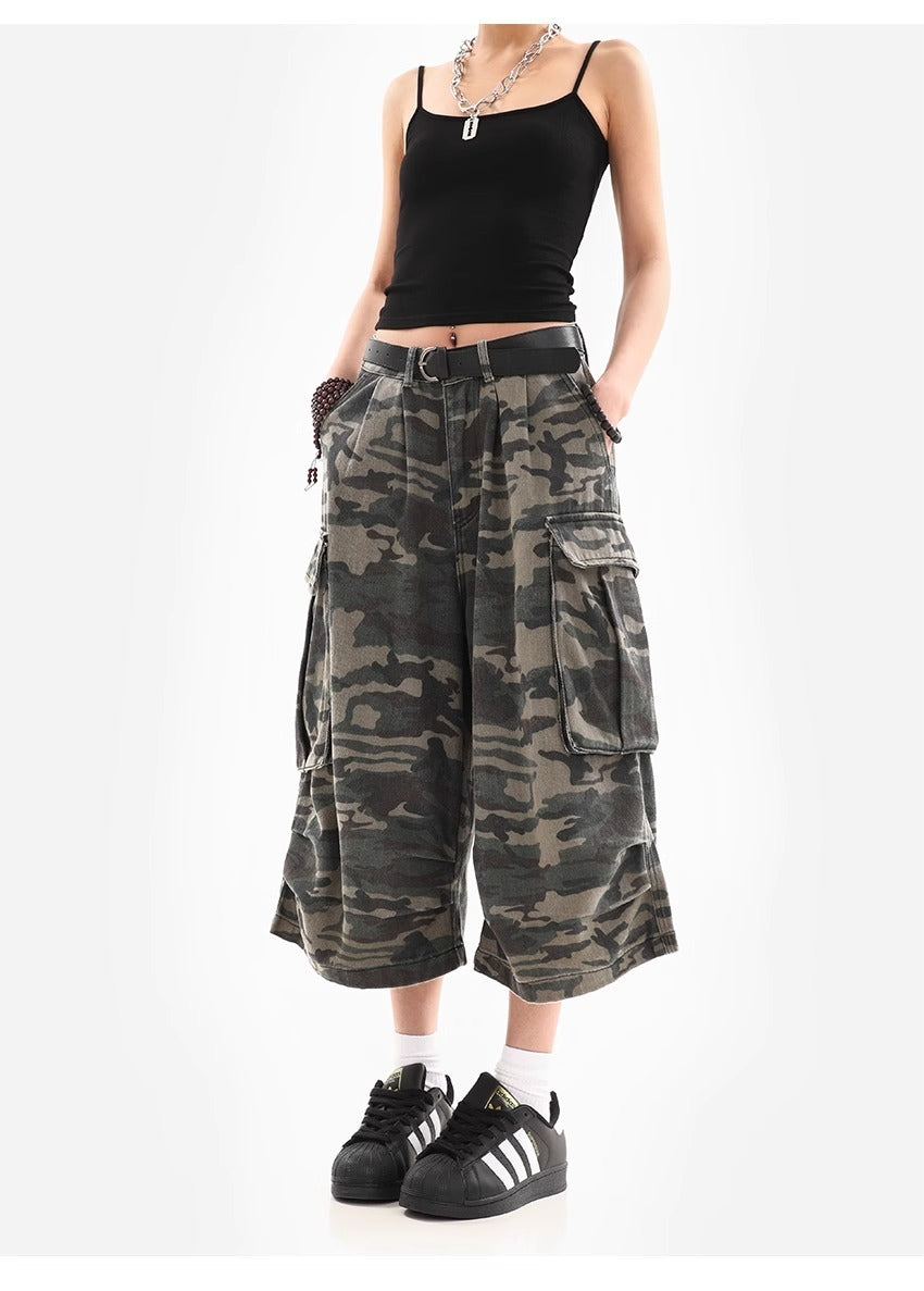 Camouflage Cargo Shorts for Women | Tajstylo