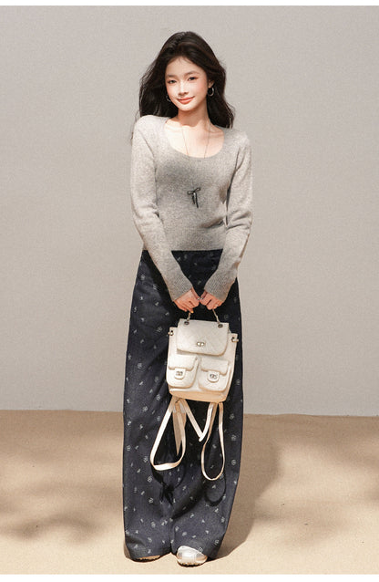 Short Knit Sweater with Square Neck | Tajstylo