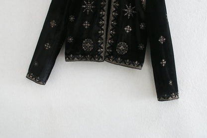 Royal Embroidered Velvet Coat | Tajstylo
