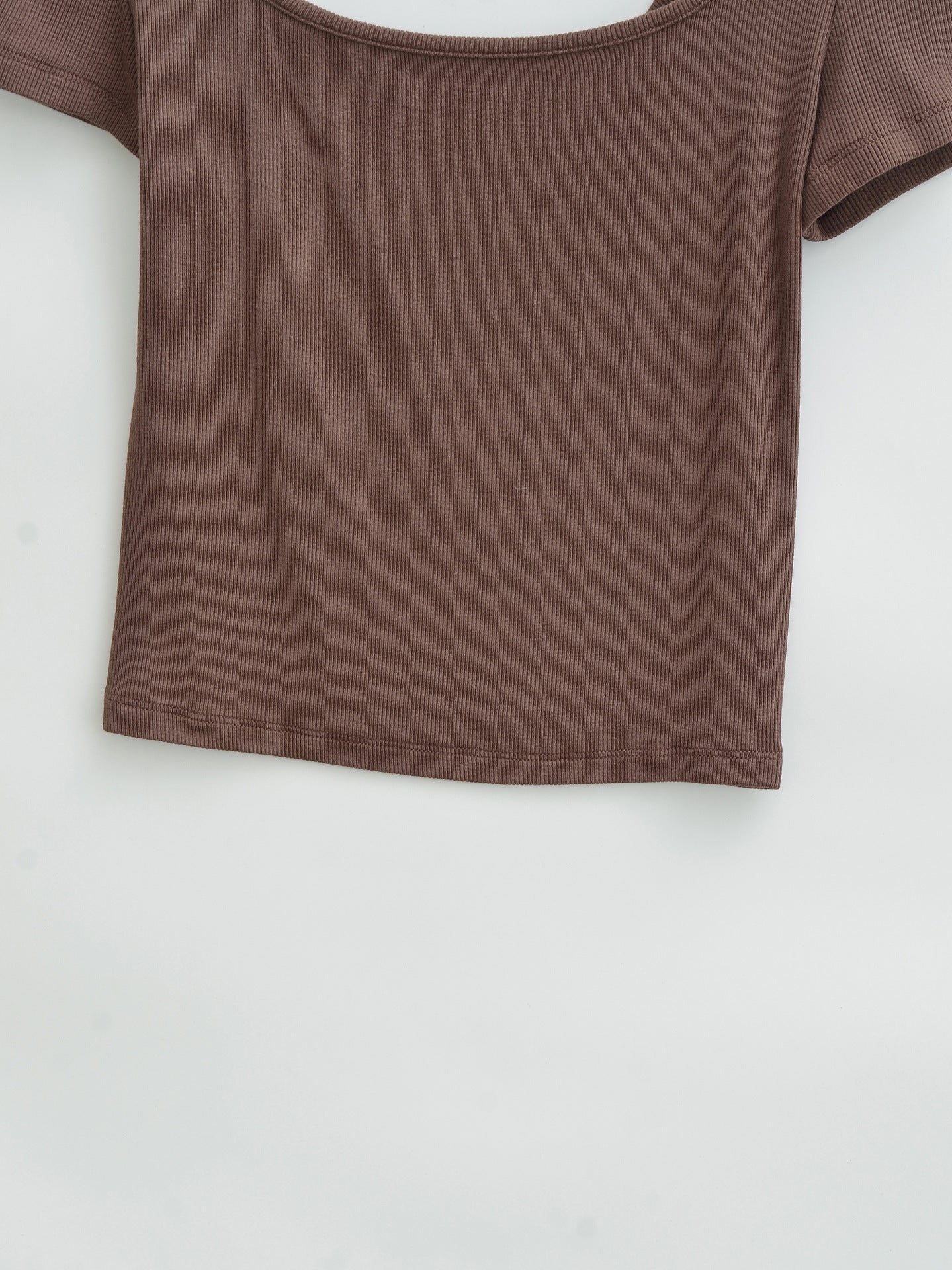 U-Neck Short Sleeve Top | Tajstylo
