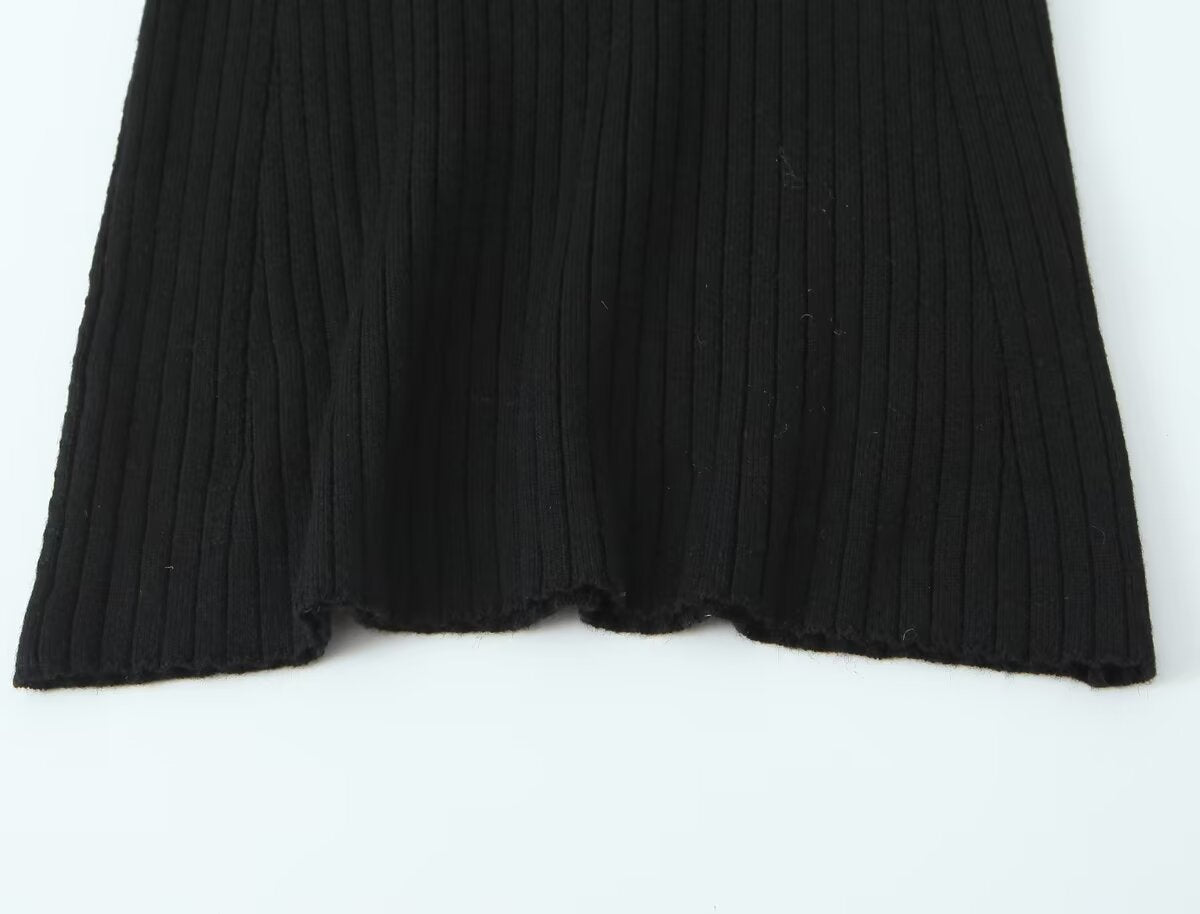 V-Neck Hollowed Out Slim Fit Top | Tajstylo