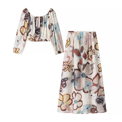 Woman wearing Retro Printed Long Sleeve Outfit in a stylish urban setting