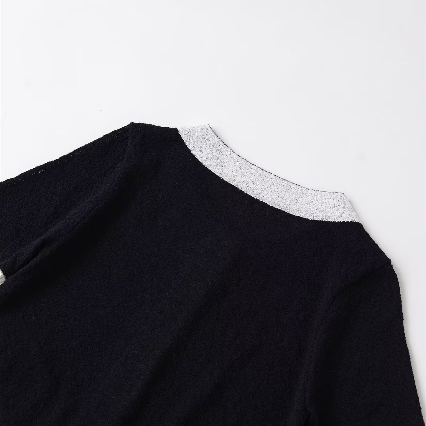 Tailored Contrasting Knitted Sweater | Tajstylo