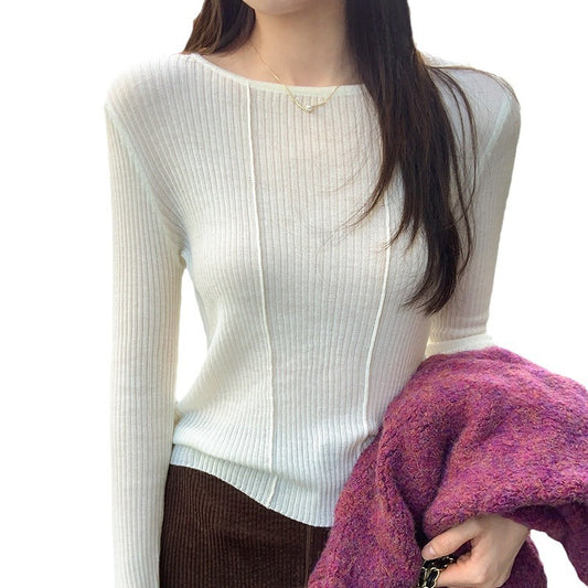 Woman wearing Slim Fit Knitted Innerwear Top in a cozy cafe