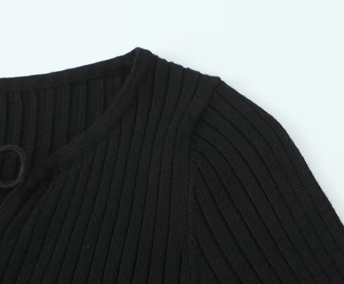 V-Neck Hollowed Out Slim Fit Top | Tajstylo