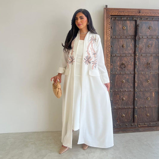 Embroidered White Long Coat | Tajstylo