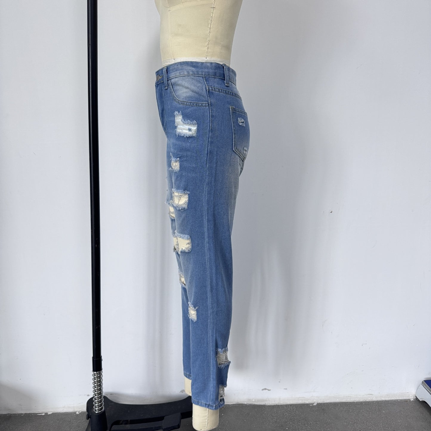 Ripped Mid Waist Jeans | Tajstylo