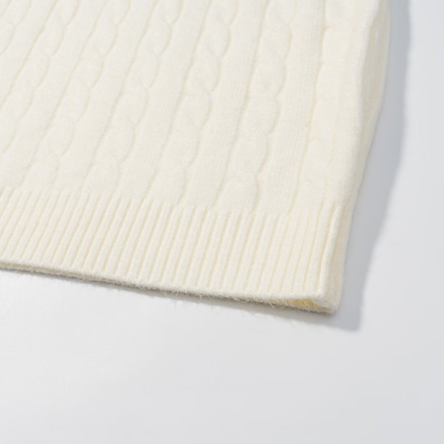 V-Neck Cable Knit Sleeveless Vest | Tajstylo