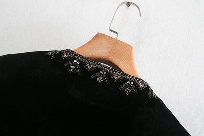 Royal Embroidered Velvet Coat | Tajstylo