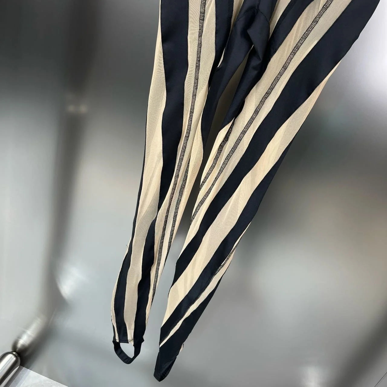 Color Block Mesh Splicing Leggings | Tajstylo