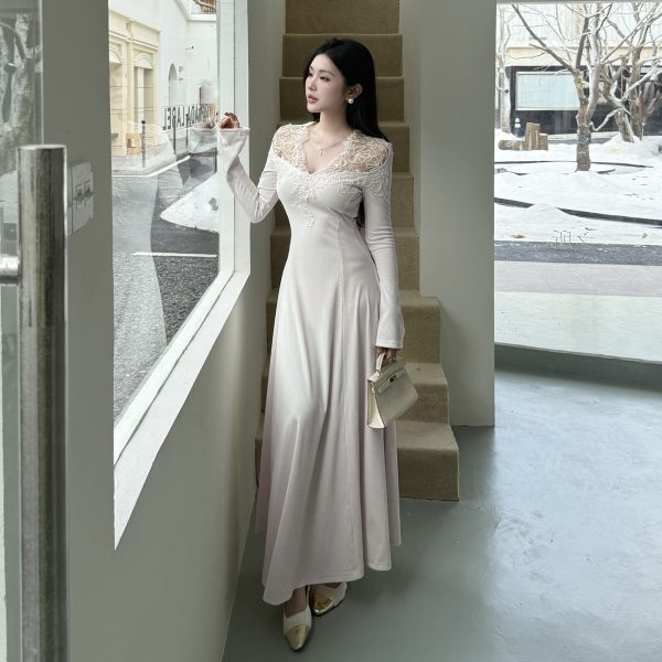 V-neck lace patchwork knitted dress alternate